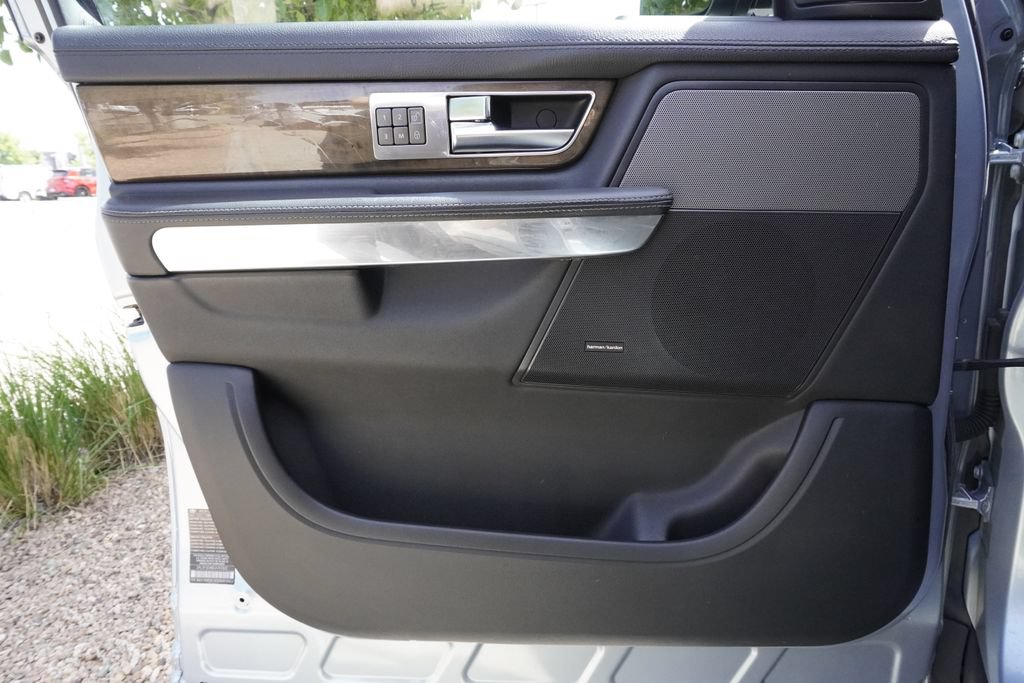 Used 2013 Land Rover Range Rover Sport HSE AWD/4WD image 17
