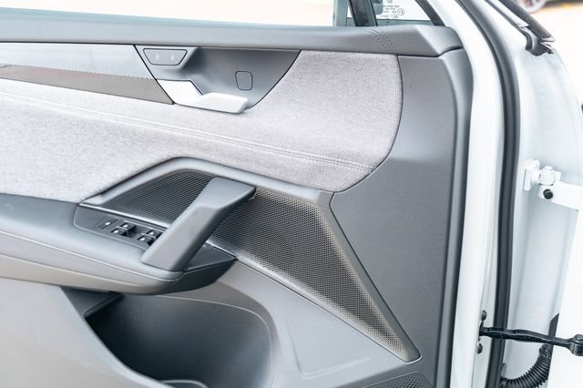 New 2026 Volkswagen Tiguan S FWD image 28