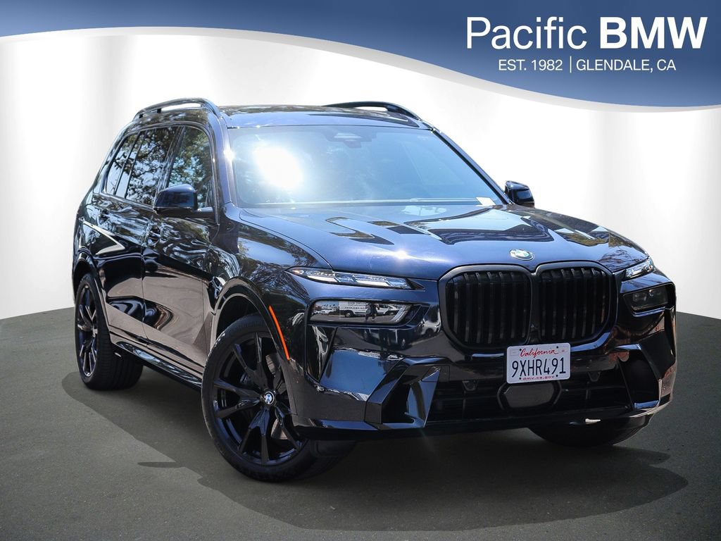 Used 2026 BMW X7 xDrive40i w/ M Sport Package AWD/4WD image 1