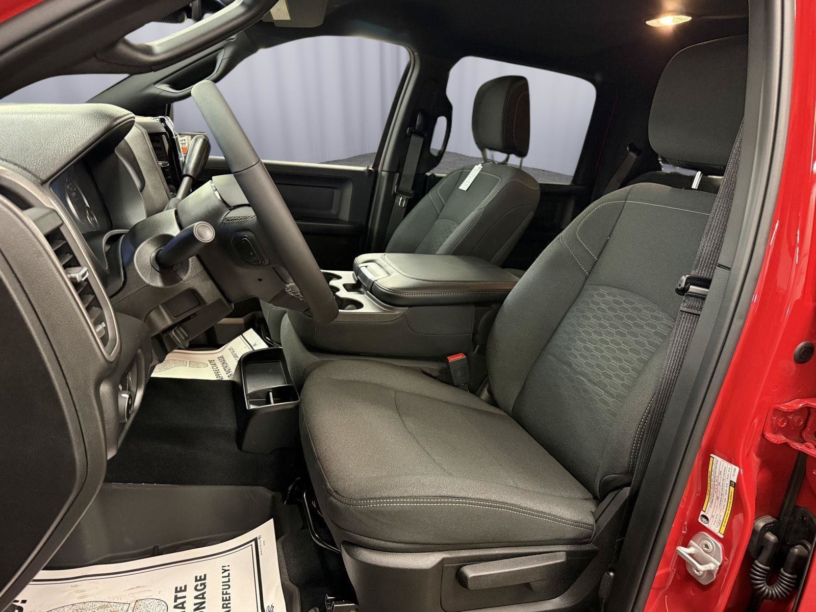 New 2026 RAM 2500 Tradesman AWD/4WD image 25