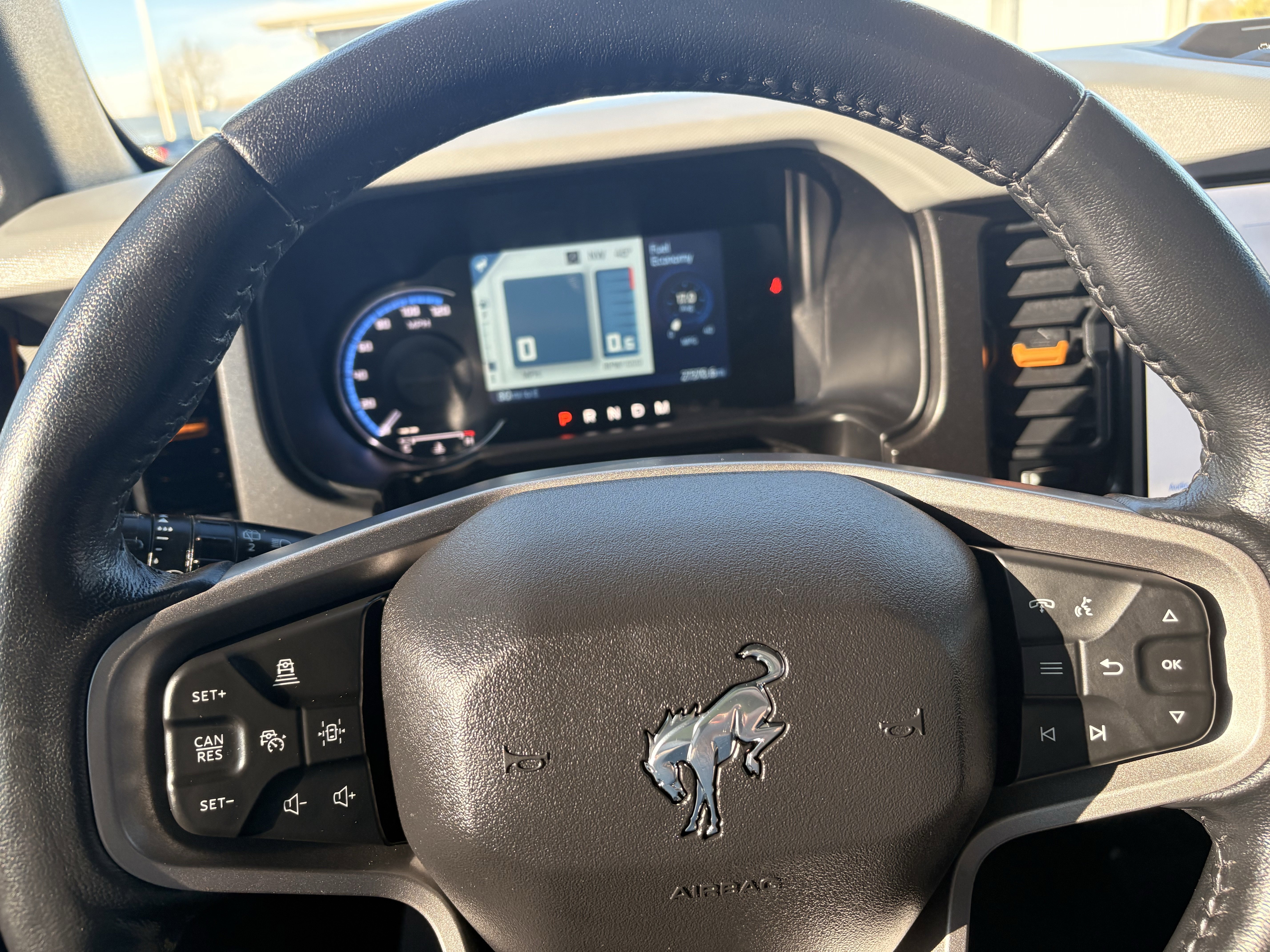 Used 2022 Ford Bronco Badlands image 14