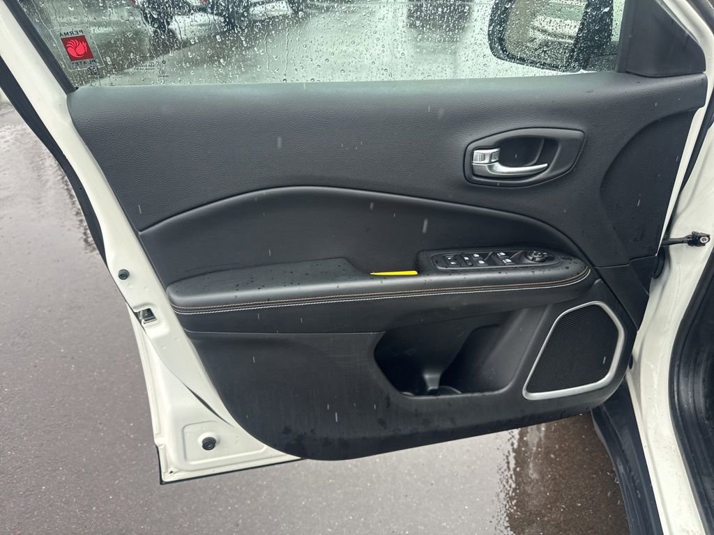 Used 2020 Jeep Compass Latitude w/ Popular Equipment Group image 19