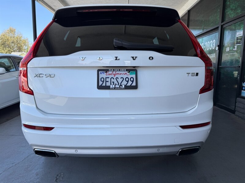 Used 2020 Volvo XC90 T5 Momentum w/ Protection Package AWD/4WD image 13