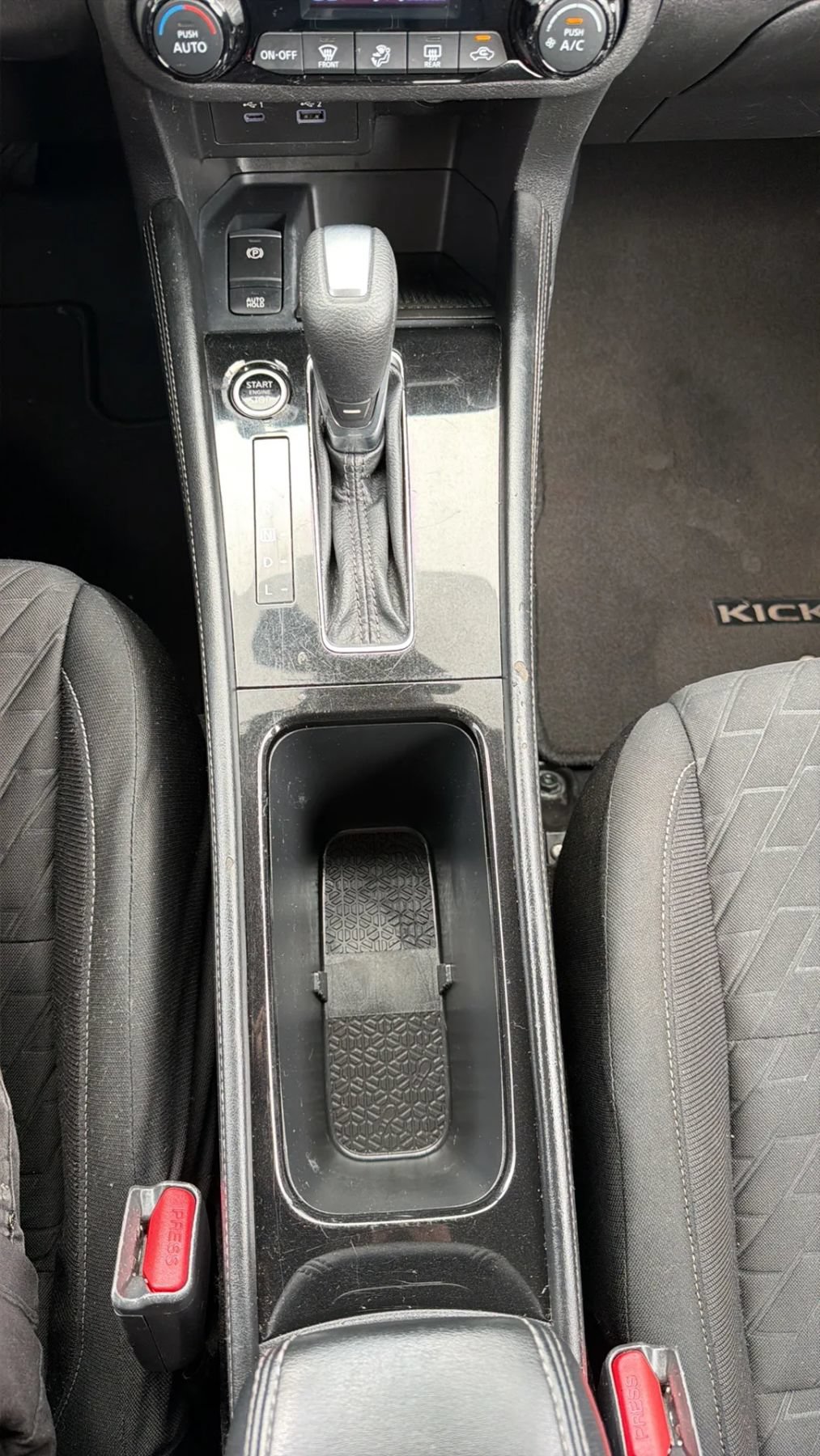 Used 2021 Nissan Kicks SV FWD image 20