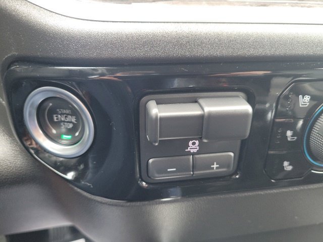 Used 2025 Chevrolet Silverado 1500 LTZ AWD/4WD image 45