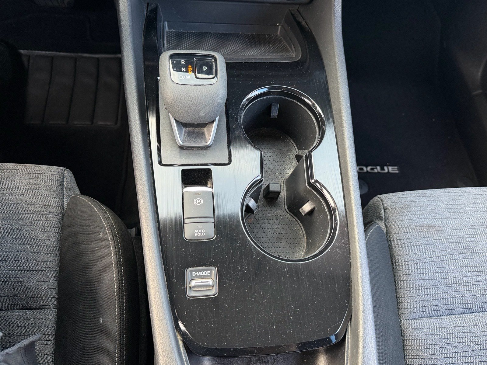 Used 2023 Nissan Rogue SV FWD image 26