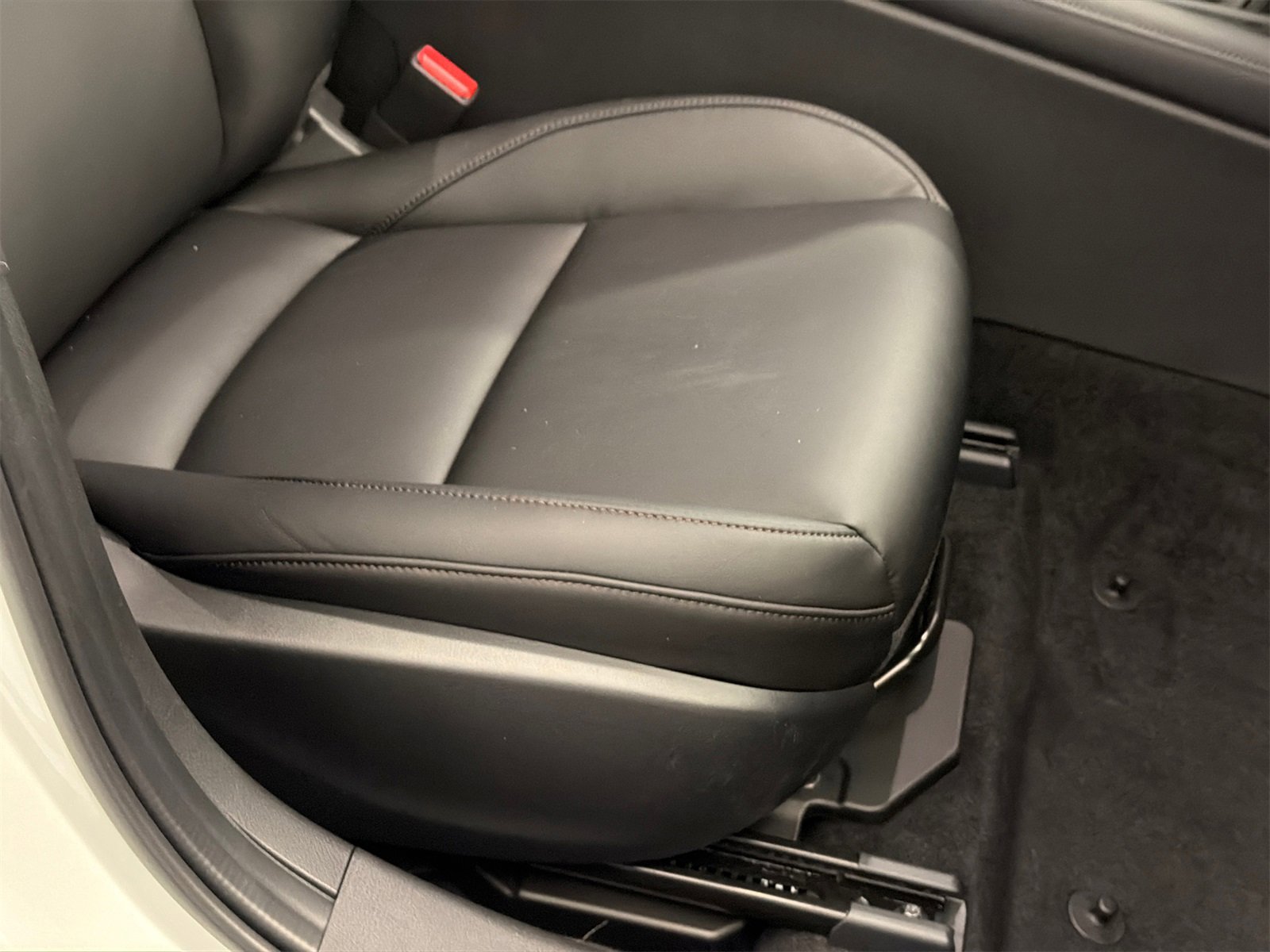 Certified 2025 MAZDA MAZDA3 s Sport image 12