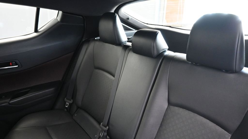 Used 2019 Toyota C-HR Limited FWD image 19