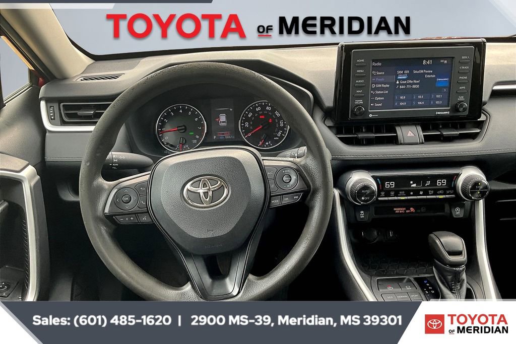 Used 2022 Toyota RAV4 XLE image 5