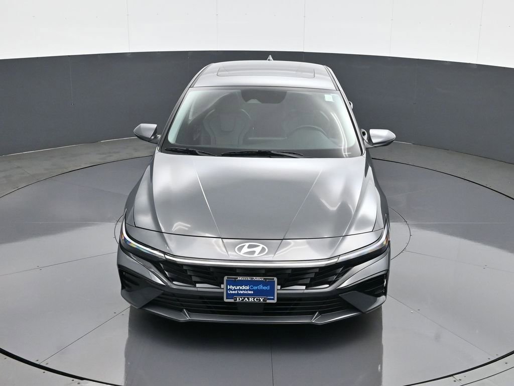 Certified 2025 Hyundai Elantra Limited w/ Cargo Package FWD image 14