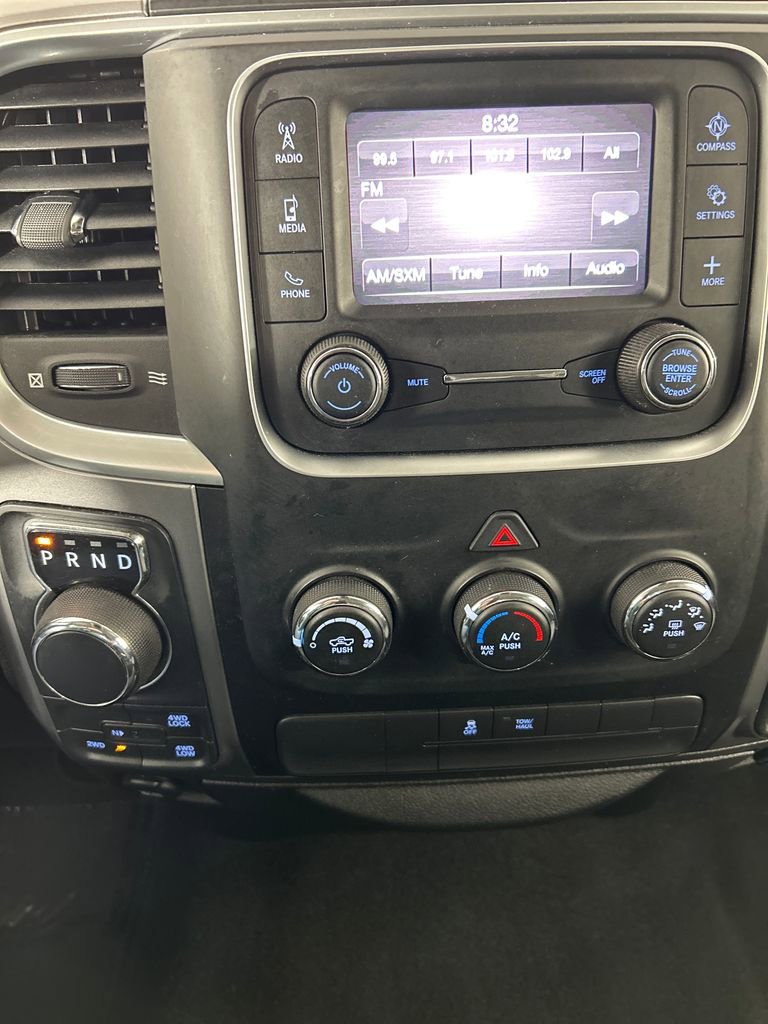 Used 2022 RAM 1500 Classic SLT AWD/4WD image 15