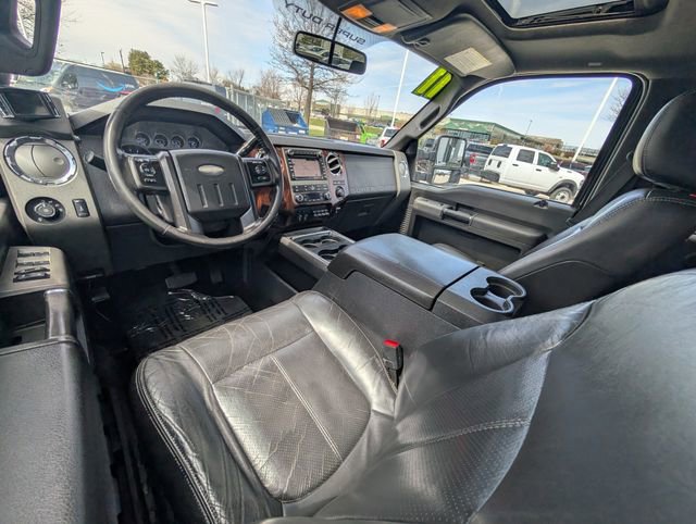 Used 2011 Ford F250 Lariat w/ Lariat Ultimate Pkg AWD/4WD image 8