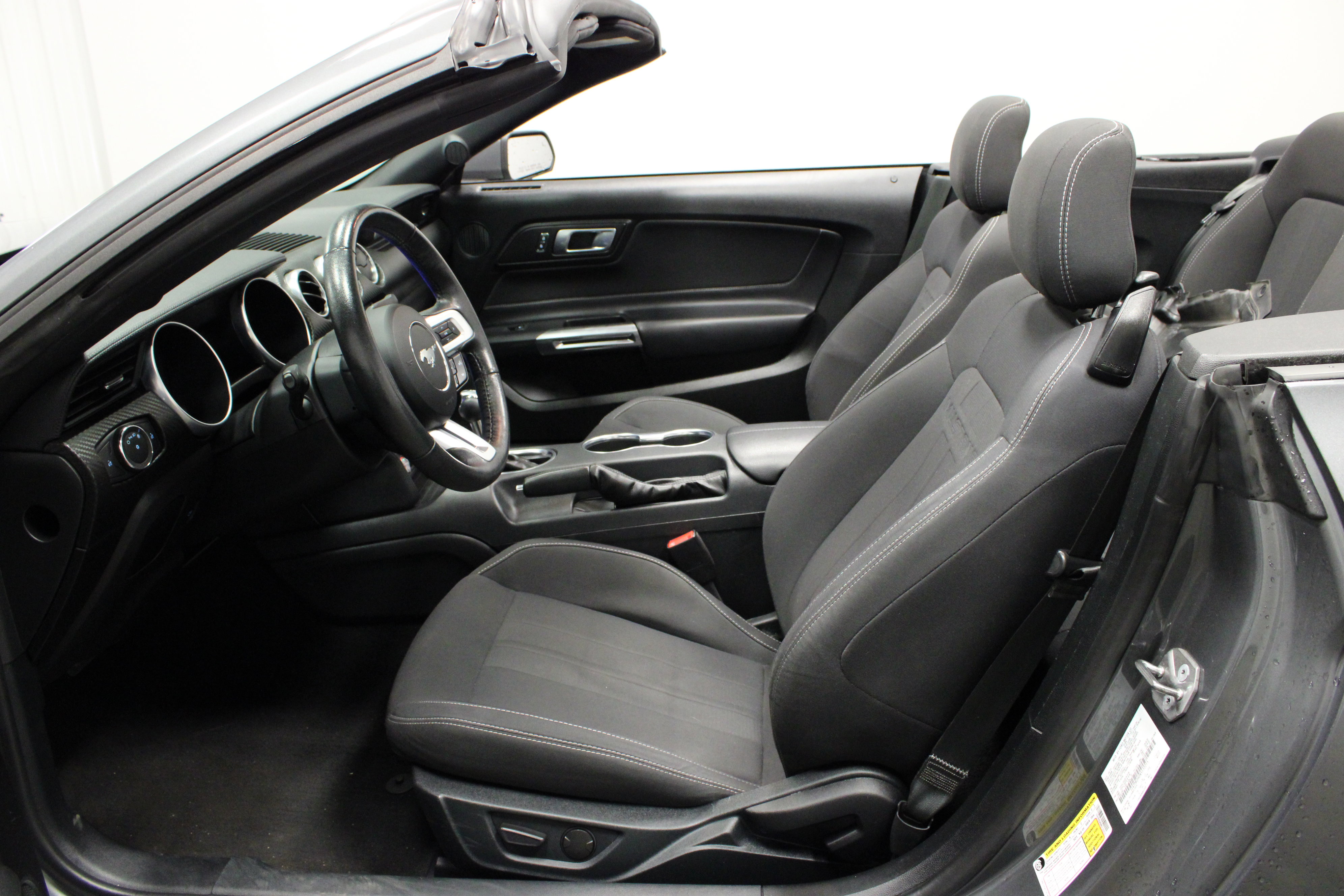 Used 2022 Ford Mustang Convertible w/ Equipment Group 101A image 20