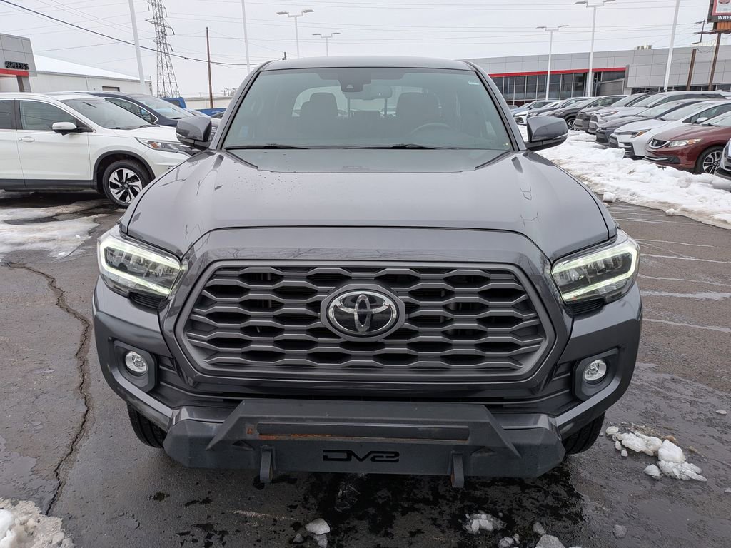 Used 2021 Toyota Tacoma TRD Off-Road image 2