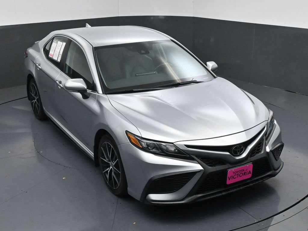 Used 2023 Toyota Camry SE image 17
