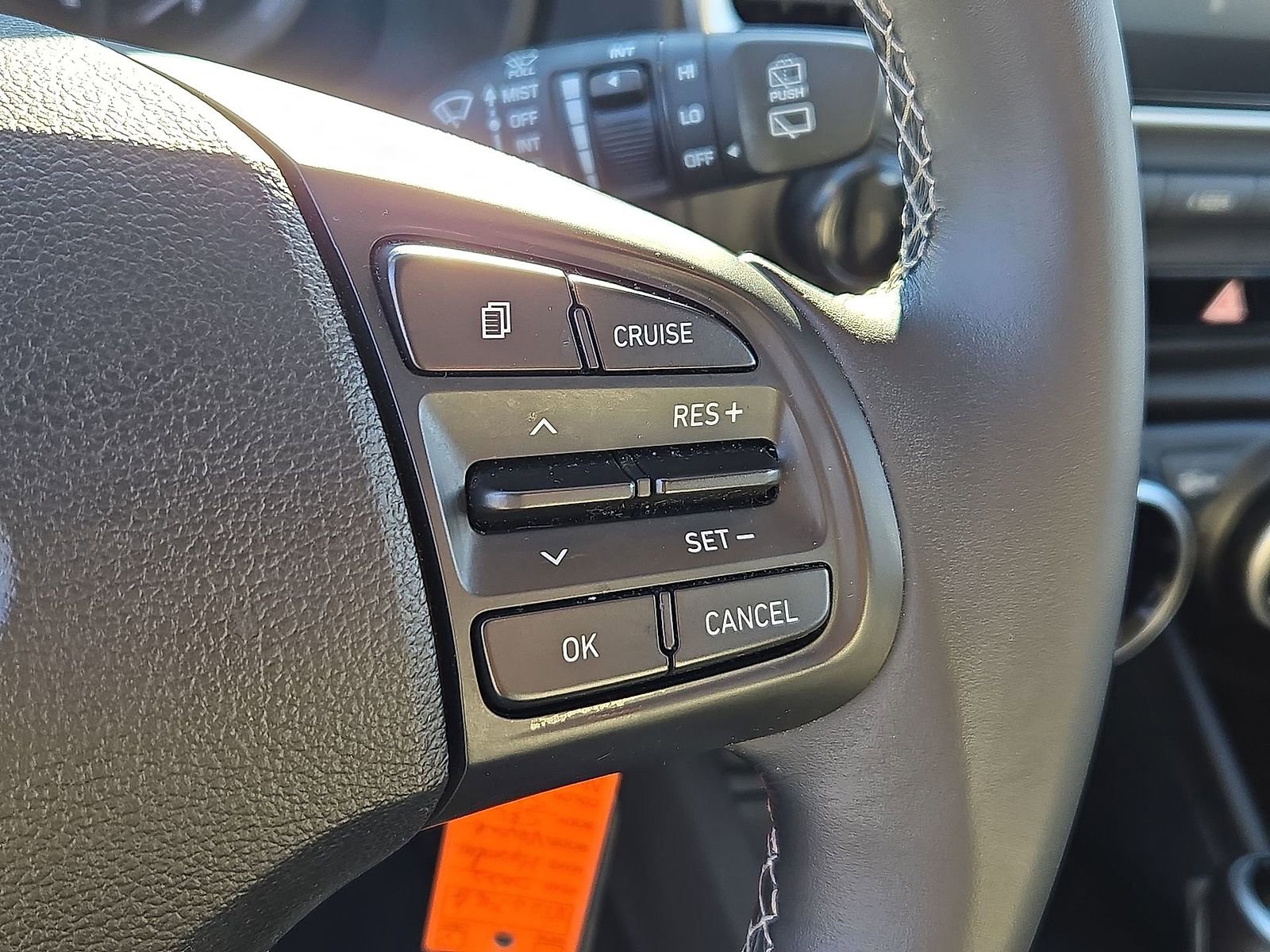 Certified 2022 Hyundai Venue SEL image 24