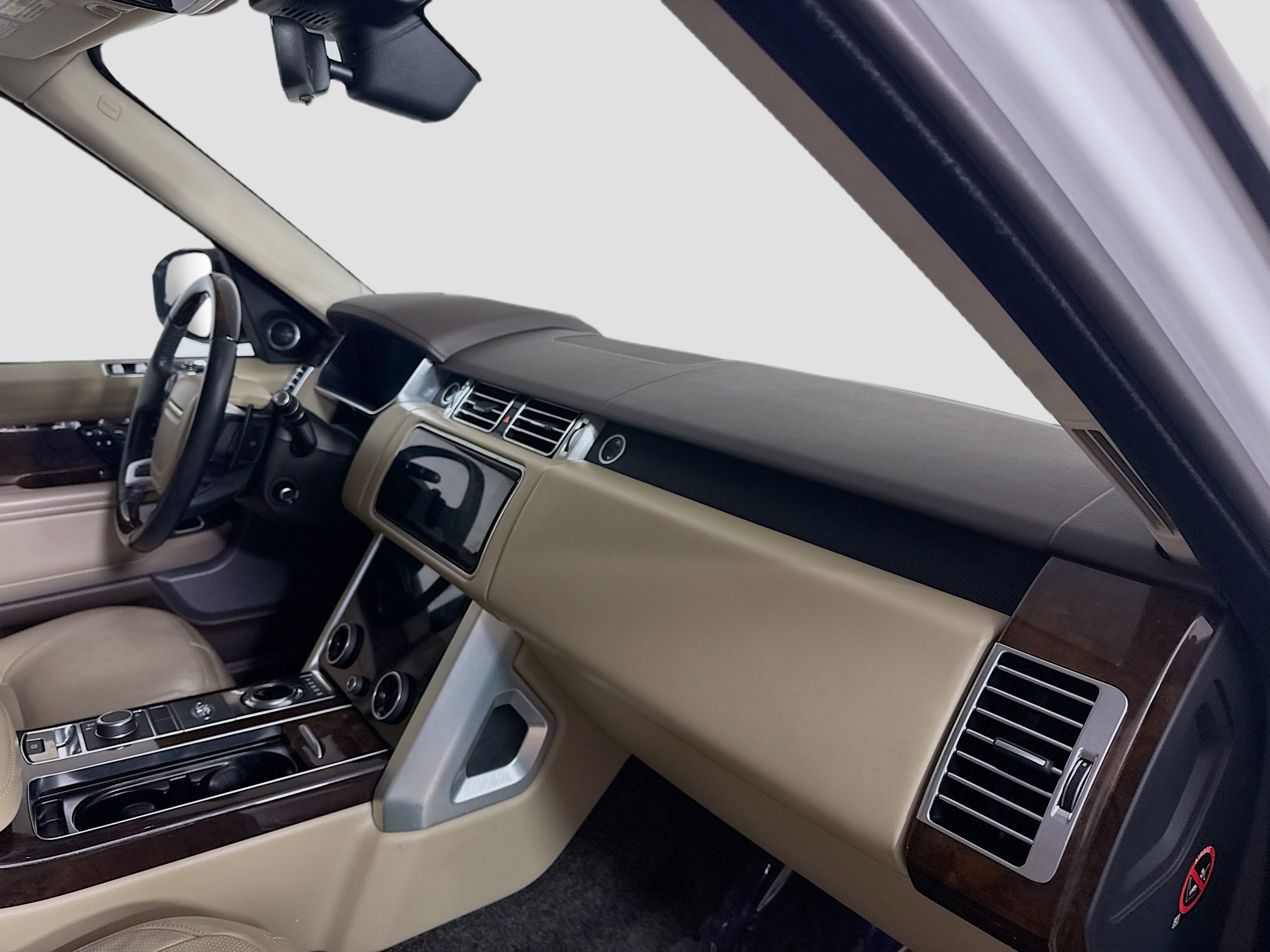 Used 2019 Land Rover Range Rover HSE image 30