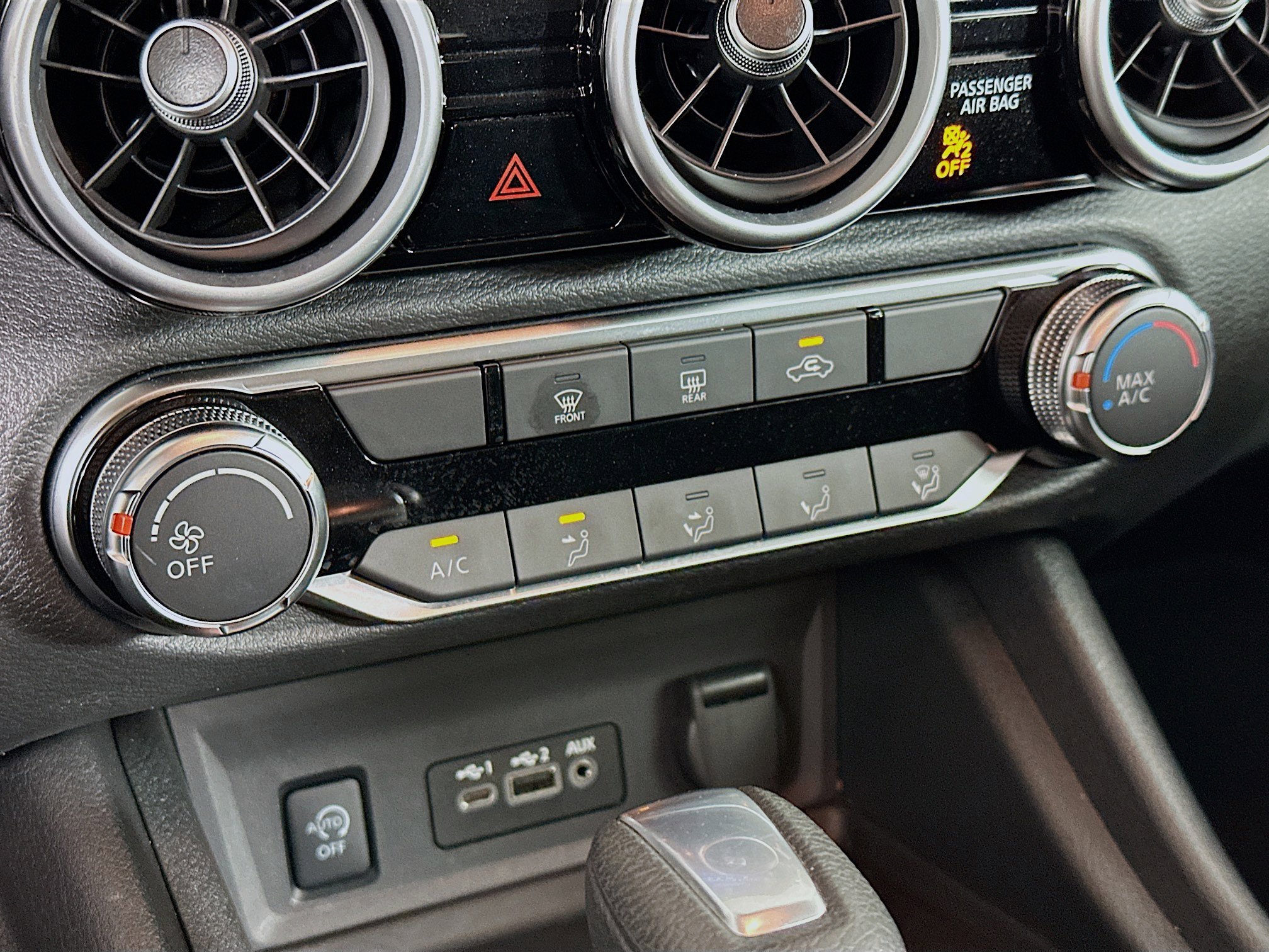 Used 2024 Nissan Sentra SV FWD image 23