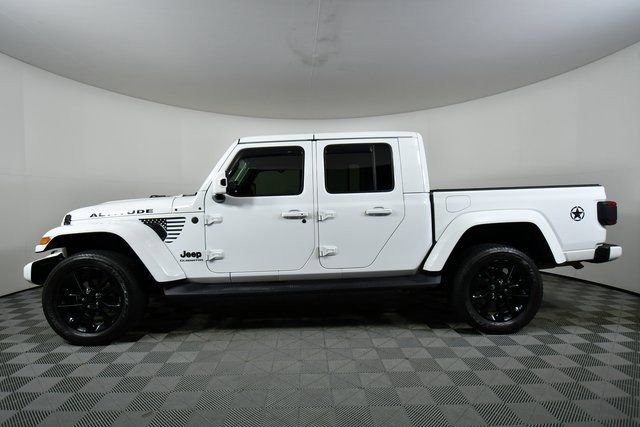 Used 2021 Jeep Gladiator Overland image 16