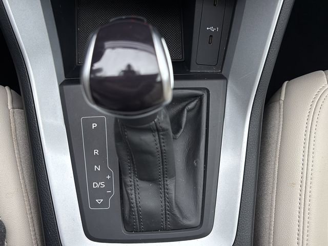 Used 2022 Audi Q3 2.0T Premium Plus w/ Premium Plus Package image 28