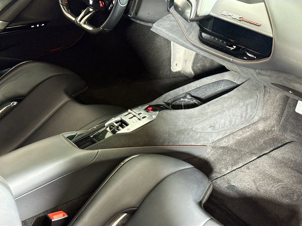 Used 2021 Ferrari SF90 Stradale AWD/4WD image 22