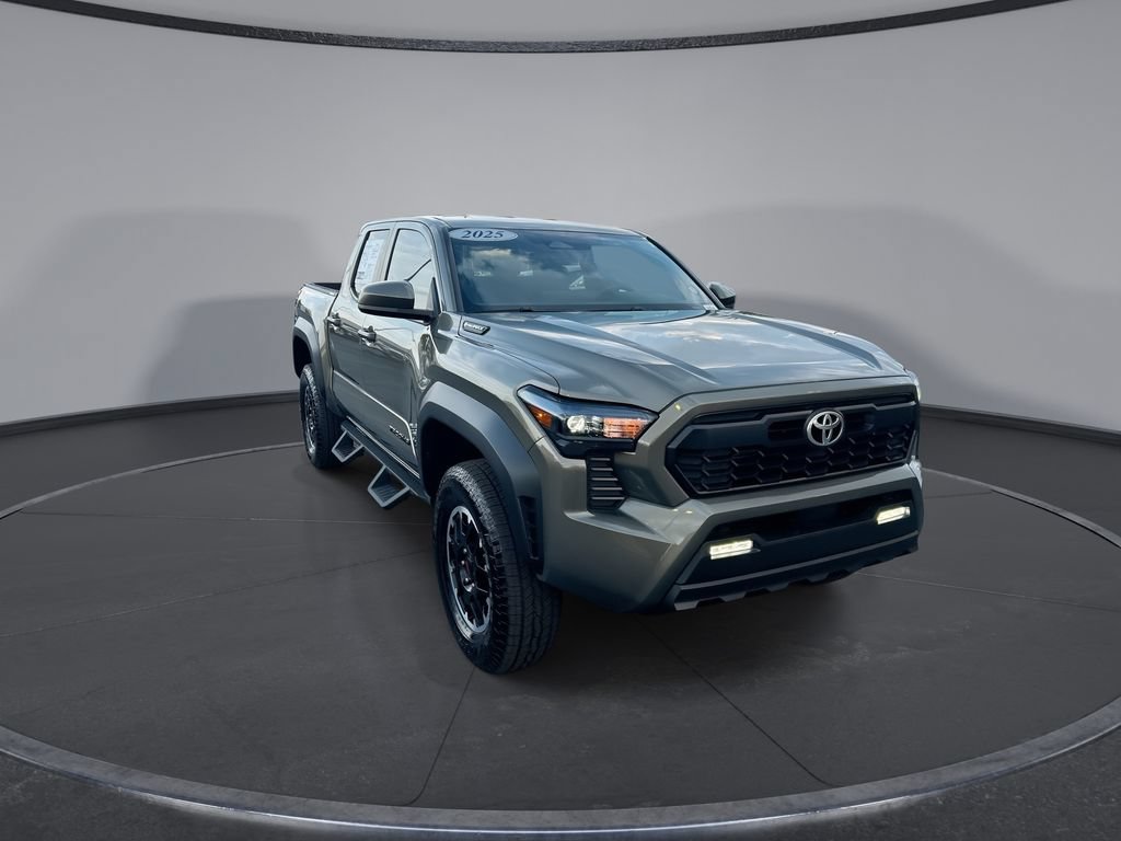 Used 2025 Toyota Tacoma TRD Off-Road AWD/4WD image 12