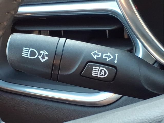 Used 2019 Chevrolet Equinox LT FWD image 27