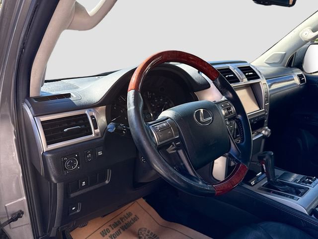 Used 2010 Lexus GX 460 image 10