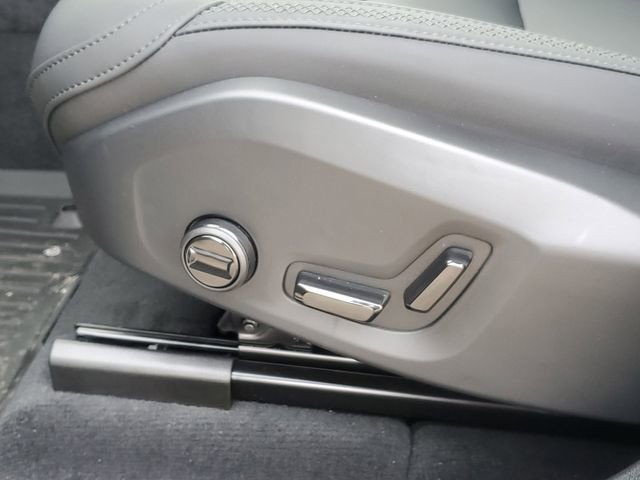 New 2026 Volvo XC60 B5 Plus w/ Protection Package Premier image 7