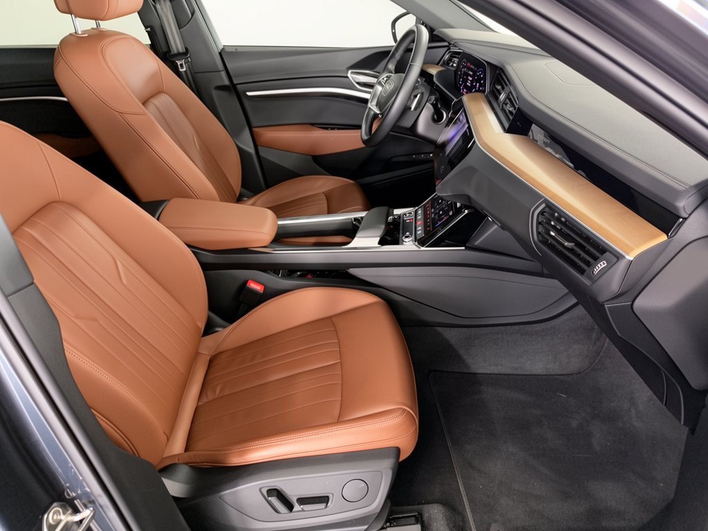 Certified 2024 Audi Q8 e-tron Premium Plus AWD/4WD image 30