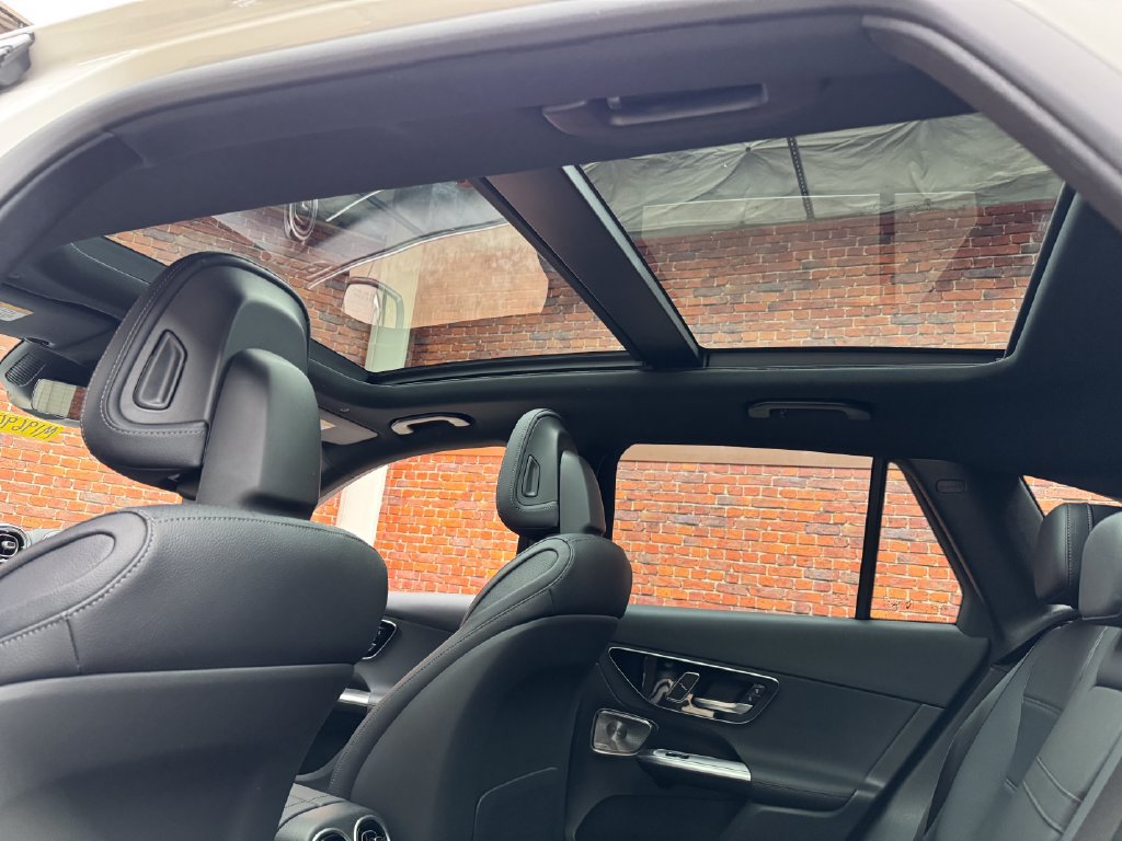 Certified 2025 Mercedes-Benz GLC 300 4MATIC image 3