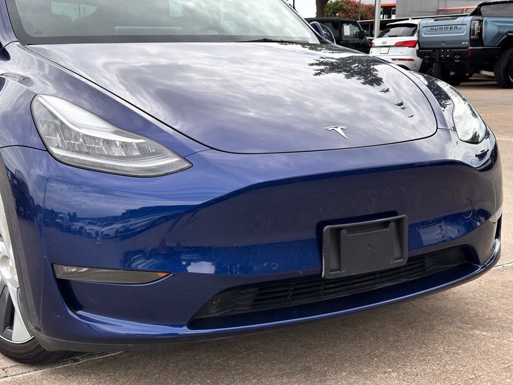 Used 2022 Tesla Model Y Long Range AWD/4WD image 2
