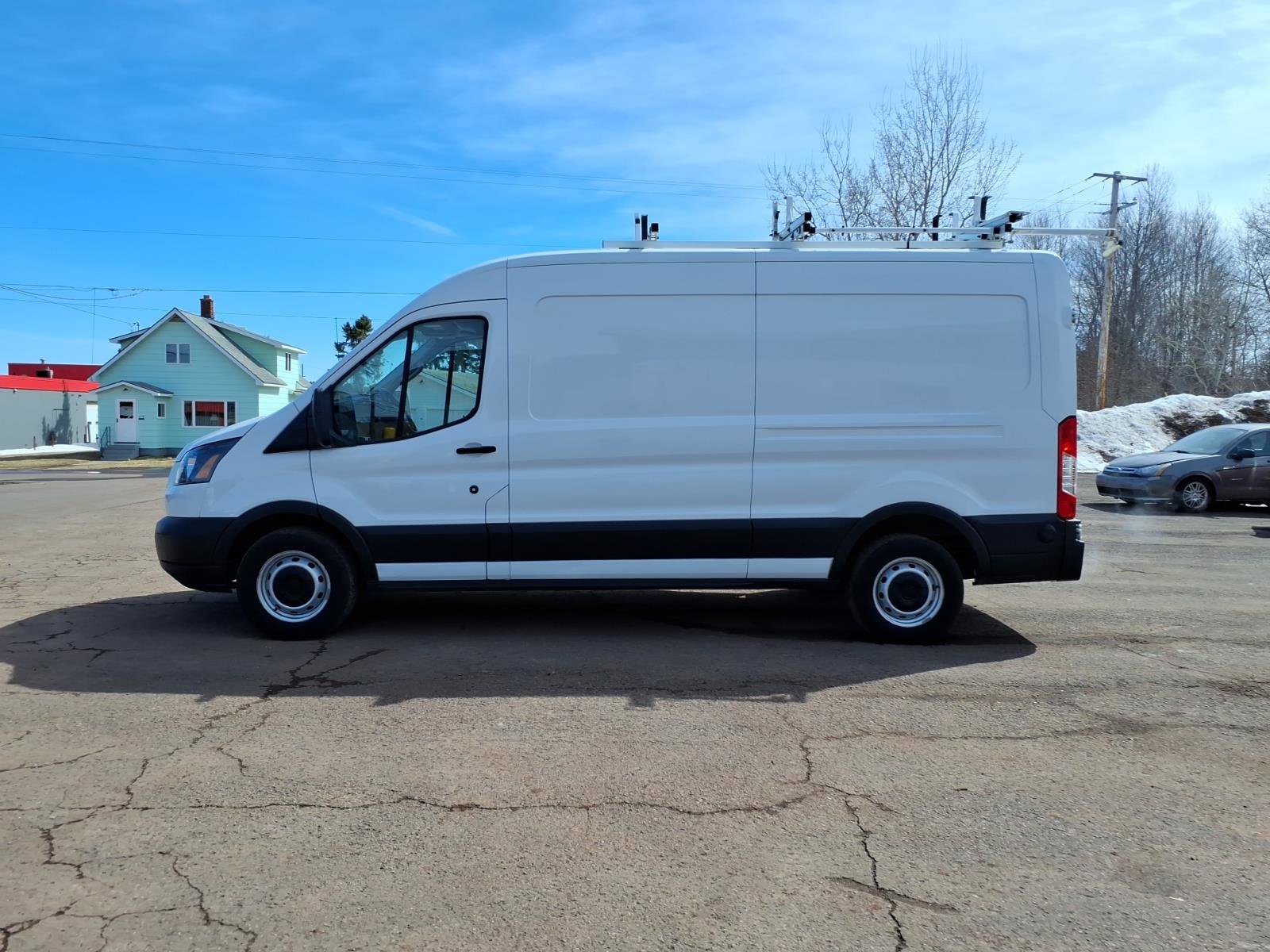 Used 2019 Ford Transit 250 148 Medium Roof image 2