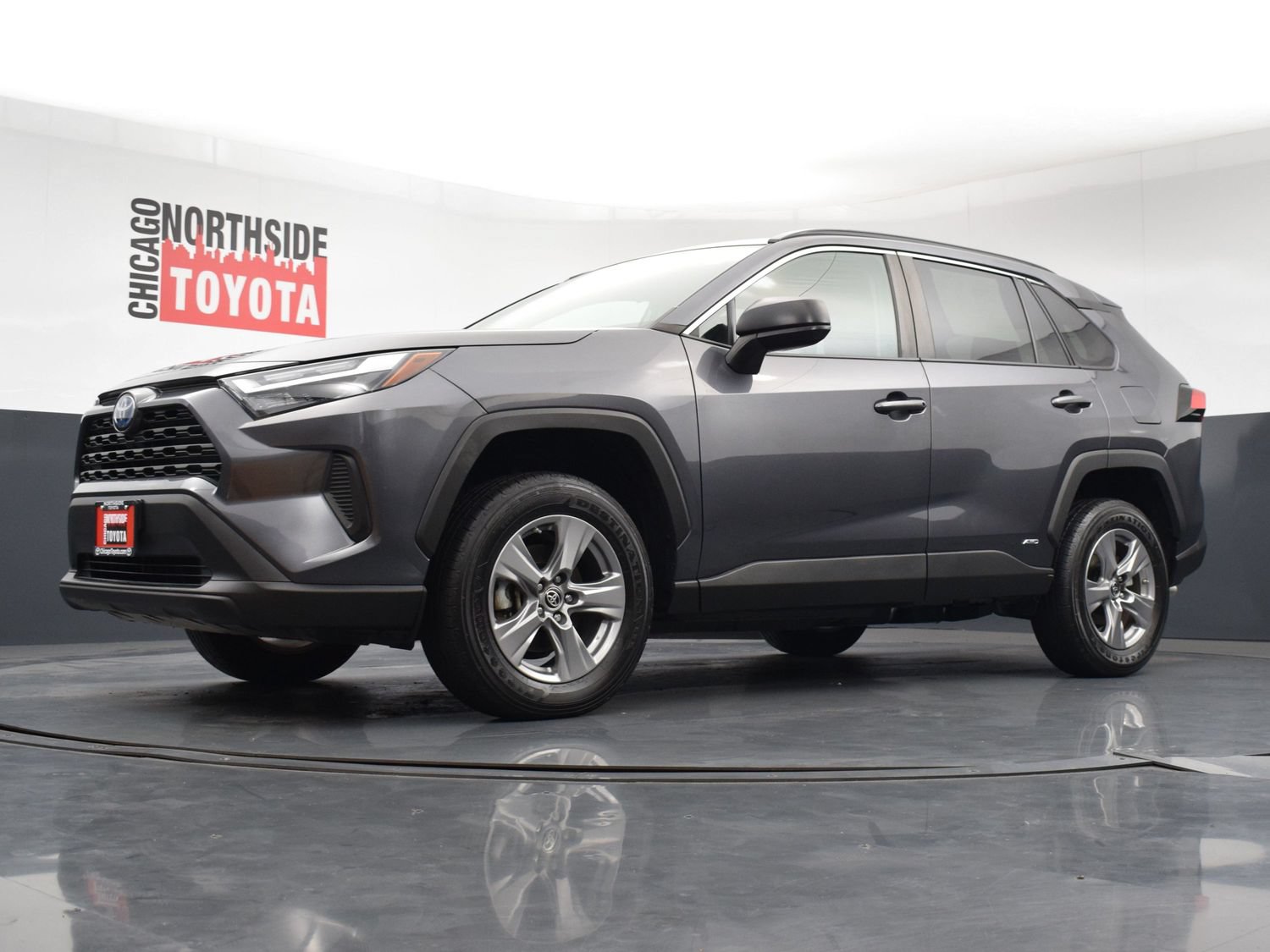 Used 2024 Toyota RAV4 LE AWD/4WD image 30