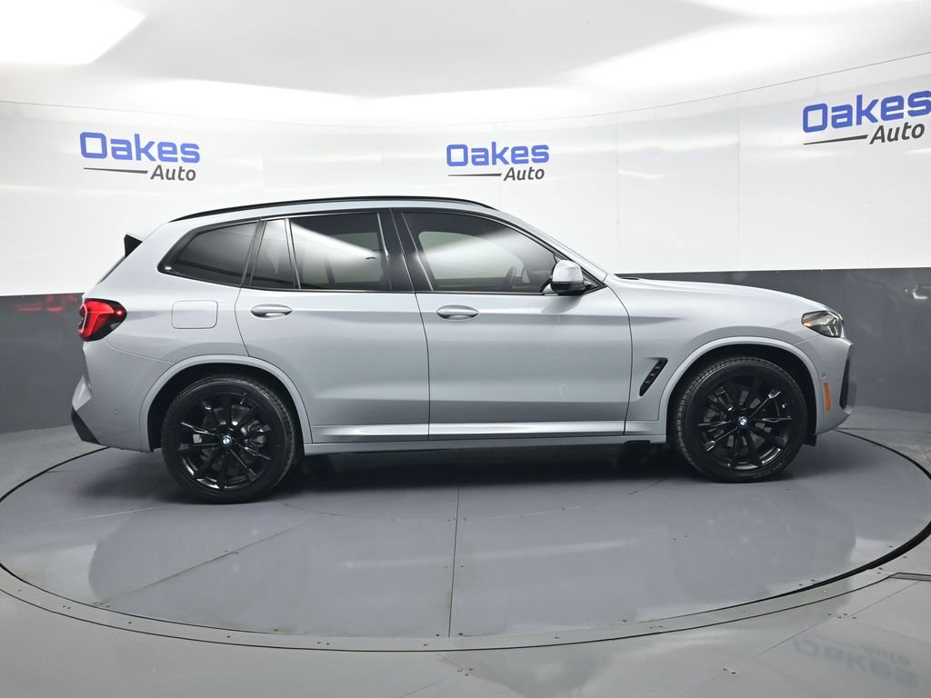 Used 2024 BMW X3 xDrive30i w/ Premium Package image 9