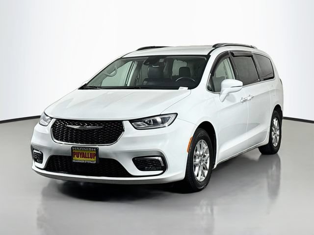 Used 2021 Chrysler Pacifica Touring-L FWD image 3
