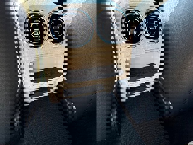 New 2025 Mercedes-Benz C 300 Sedan image 13