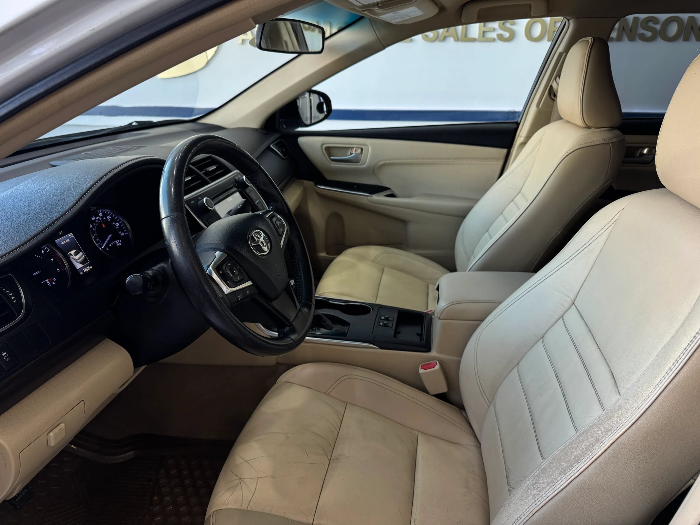 Used 2017 Toyota Camry XLE FWD image 23
