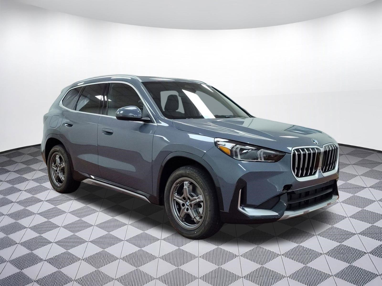 Used 2025 BMW X1 xDrive28i w/ Convenience Package image 7