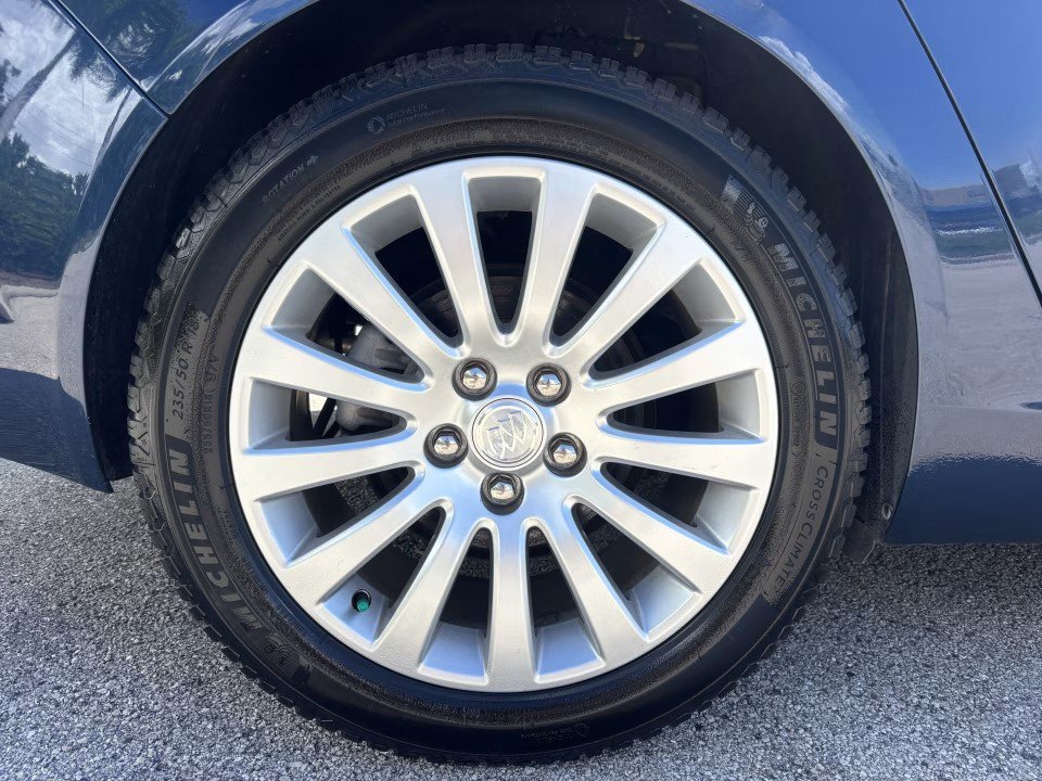 Used 2011 Buick Regal CXL w/ RL3 Preferred Equipment Group FWD image 35
