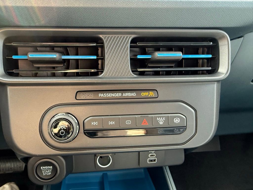 New 2026 Ford Maverick XLT image 18