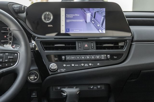Used 2025 Lexus ES 350 350 w/ Premium Package image 7