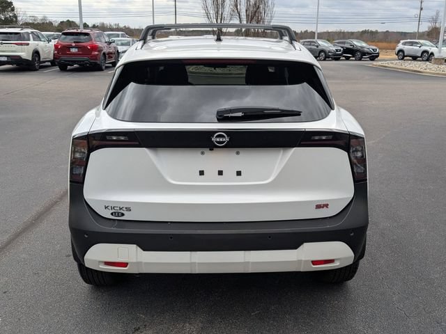 New 2026 Nissan Kicks SR w/ Cold Weather Package FWD image 4