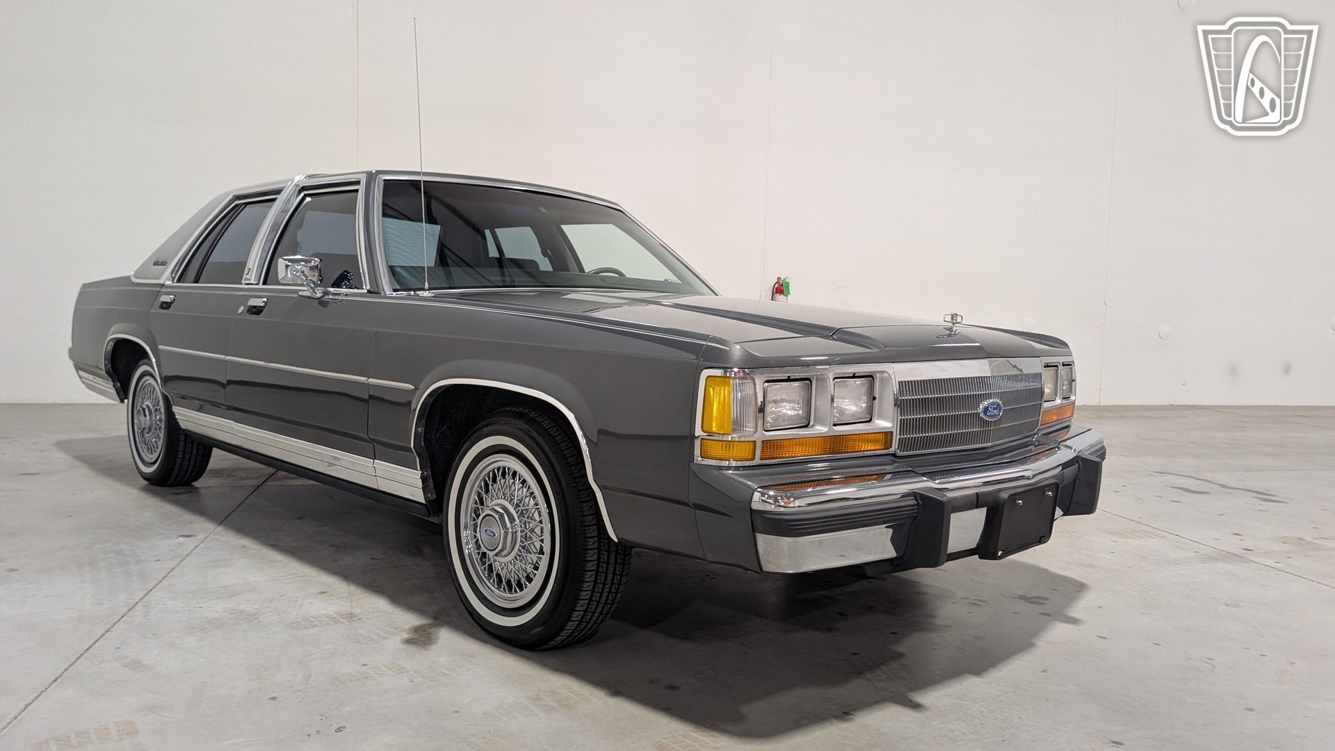 Used 1988 Ford LTD Crown Victoria RWD image 21
