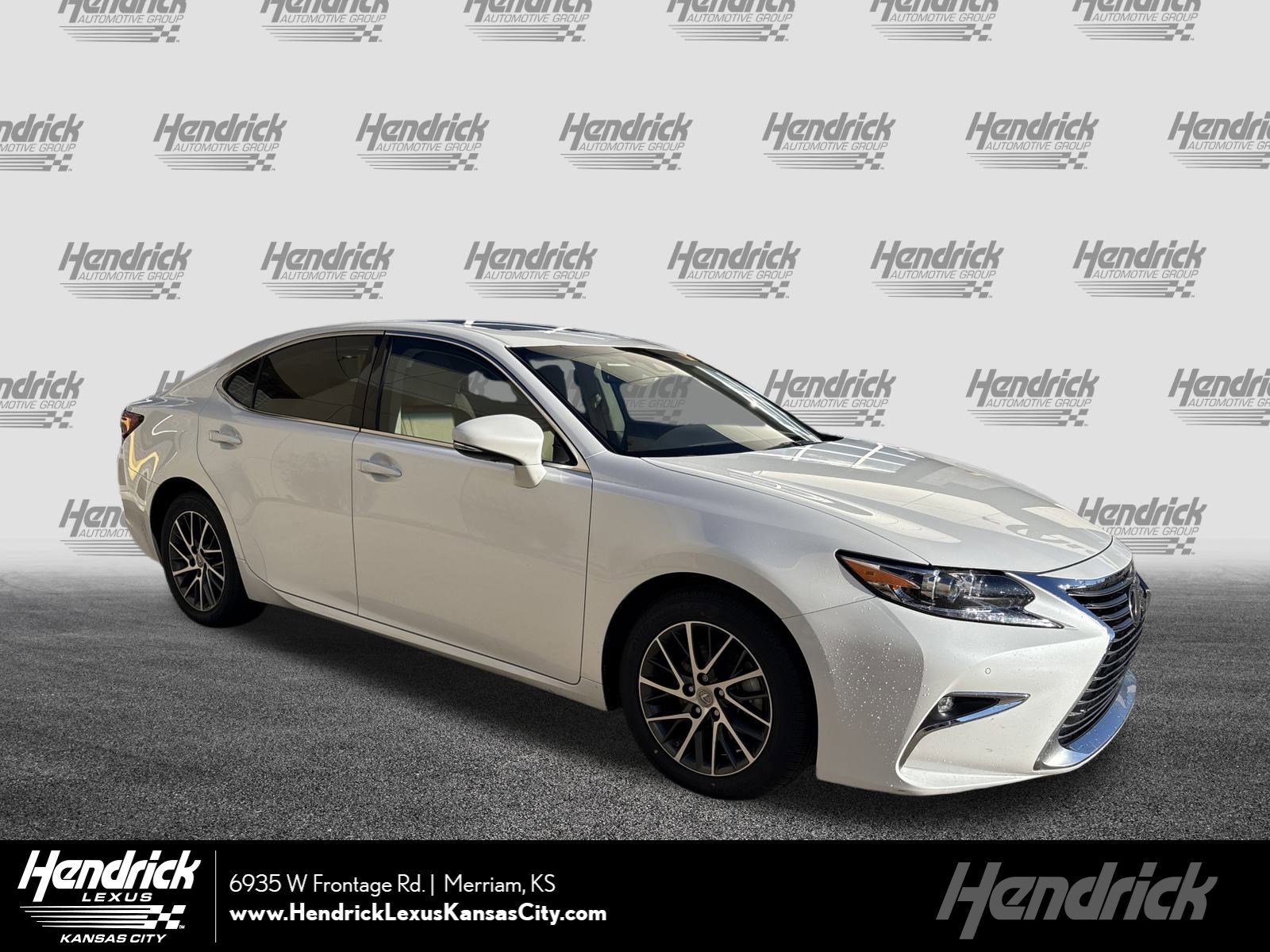Used 2017 Lexus ES 350 image 1