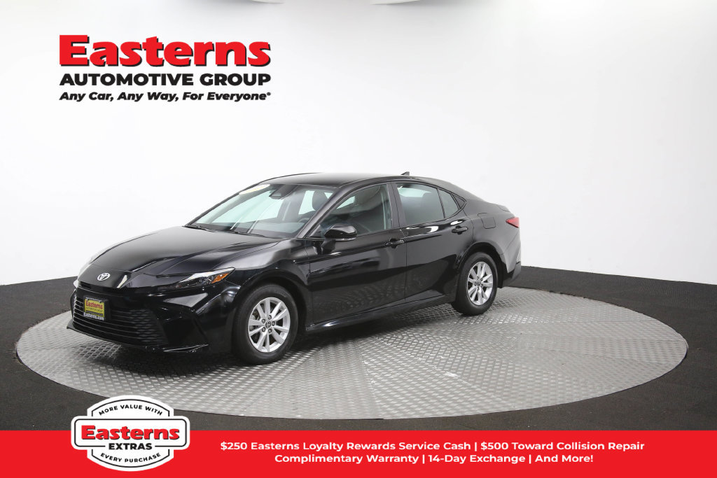 Used 2026 Toyota Camry LE FWD image 57