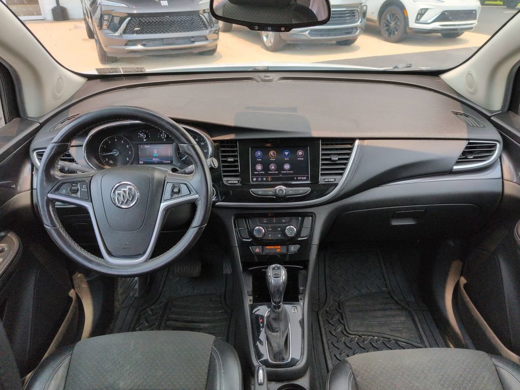 Used 2021 Buick Encore Preferred AWD/4WD image 9