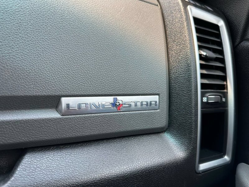 Used 2016 RAM 1500 SLT RWD image 27