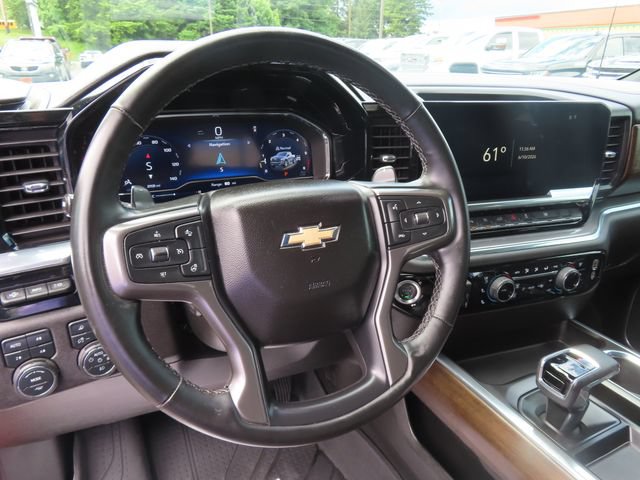 Used 2025 Chevrolet Silverado 1500 High Country AWD/4WD image 17