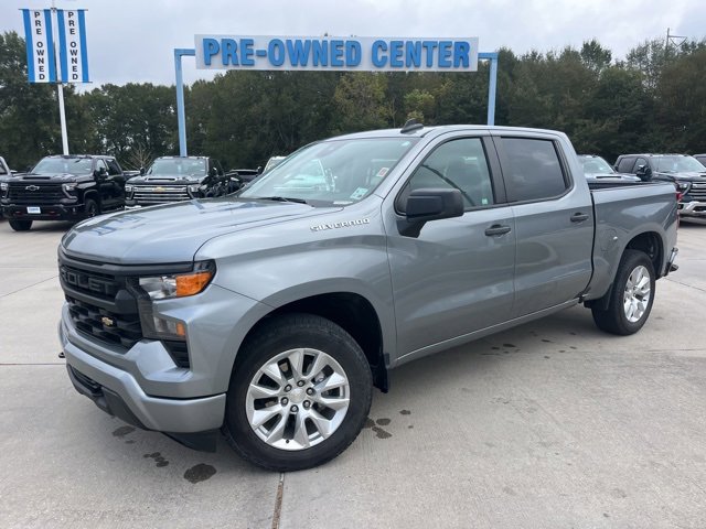 Used 2024 Chevrolet Silverado 1500 Custom image 2